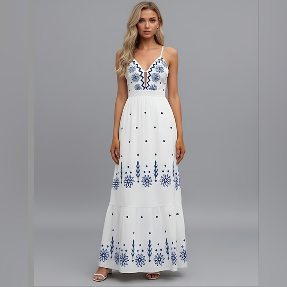 Boho Floral Print Low Cut Maxi Dress White - Picture 1 of 5
